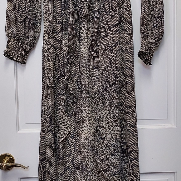 Live 4 Truth NWOT Sheer Snake skin Snakeskin Cover up Dress Top - Picture 3 of 10